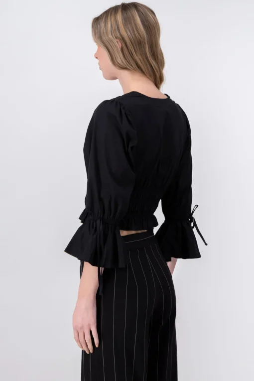 Blusa crop popelina olanes mangas