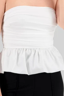 Blusa strapless con volumen liso