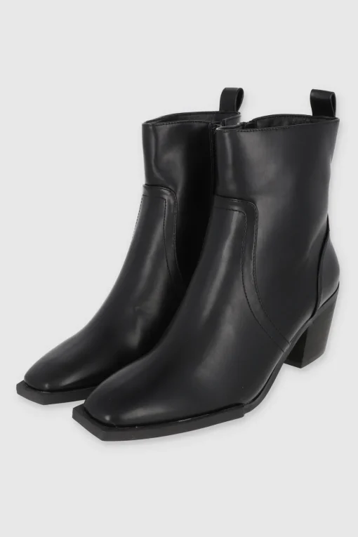 BOTA PUNTA CUADRADA