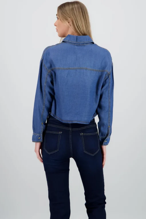 Camisa crop de mezclilla