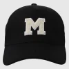 Gorra letra m