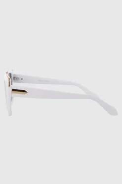 Lente rectangular con linea metalica
