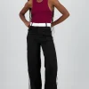 Pantalon fluido detalle contraste franja