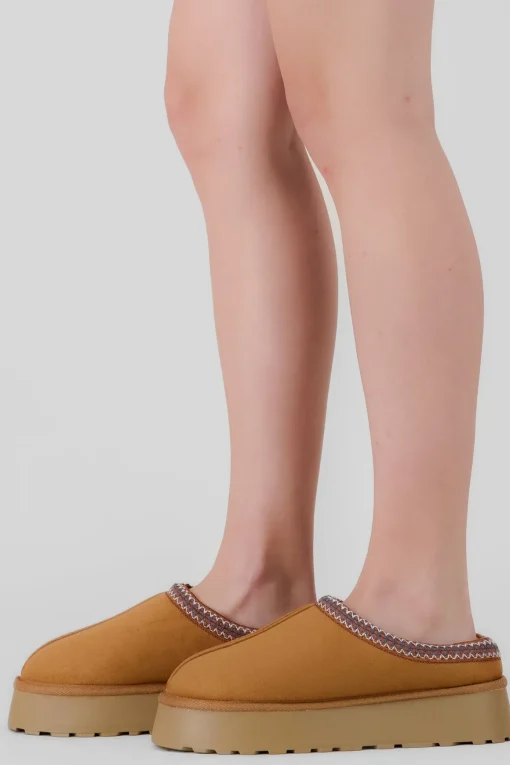 Pantufla Tira Tejida