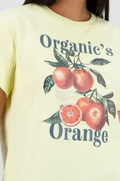 Playera manga corta oversize estampado naranjas