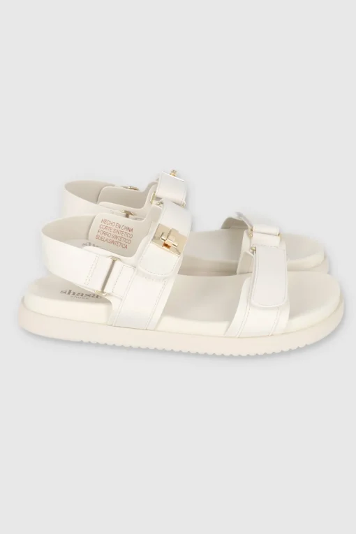 Sandalia dos tiras slingback detalle broche