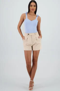 Shorts liso pinzas