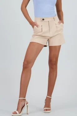 Shorts liso pinzas