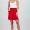 Shorts lisos amplios detalle cinturon