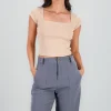Top liso escote cuadrado manga corta