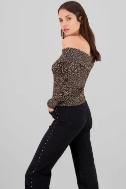 Top sin hombros animal print