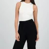Top sin manga detalle seamless liso