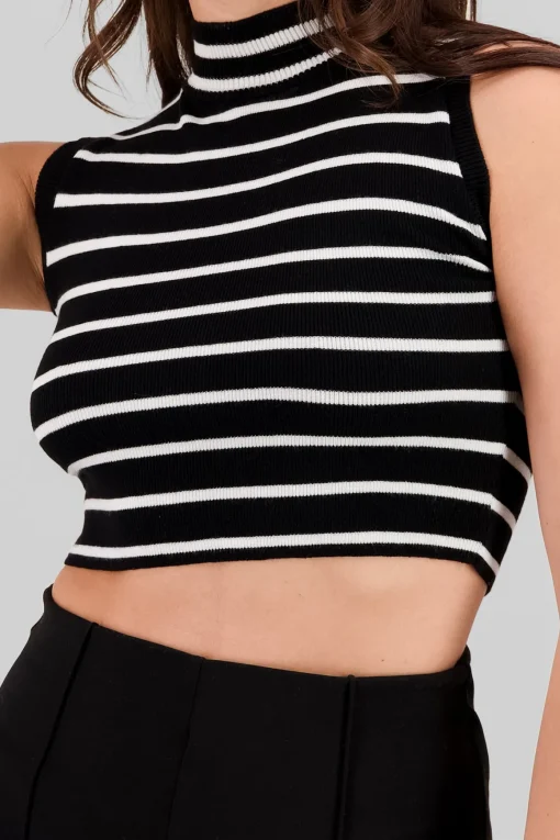 Top tejido rayas cuello alto