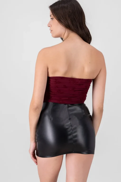 Top tubo de mesh con flores flock
