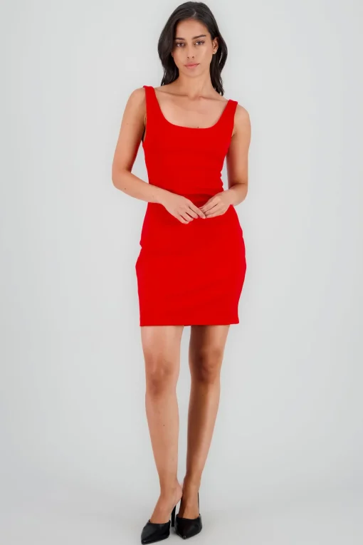 Vestido cortes liso