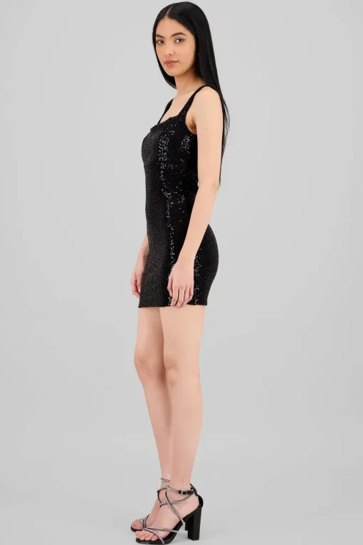 Vestido corto de lentejuelas