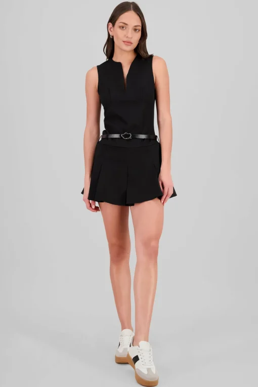 Vestido corto escote v con cinturon