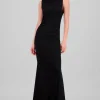 Vestido maxi cuello alto sin mangas