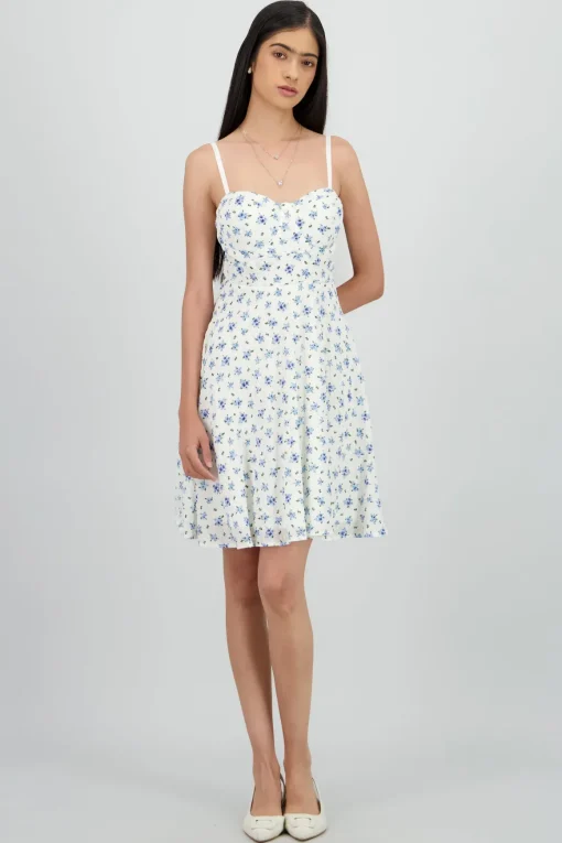 Vestido mini con copas de textura y flores