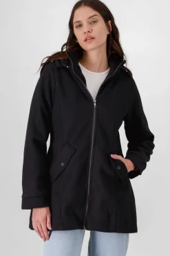 Abrigo detalle cierre