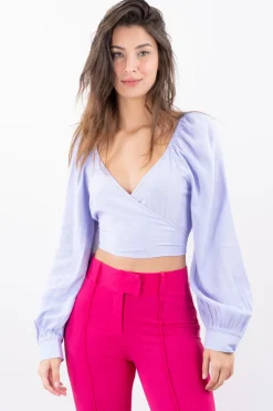 Blusa crop manga larga