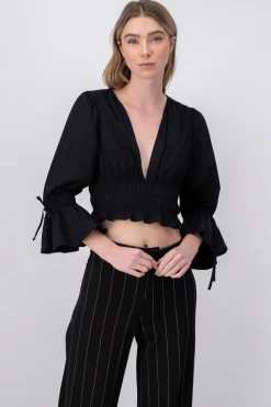 Blusa crop popelina olanes mangas