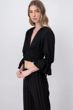 Blusa crop popelina olanes mangas