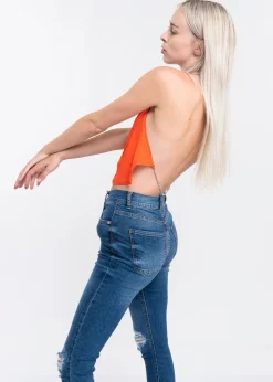 Blusa cuello drapeado espalda descubierta cadenas