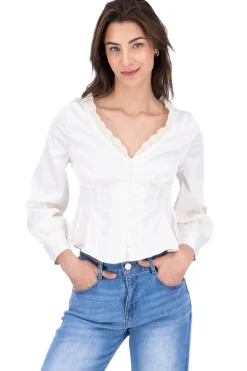 Blusa de manga larga con detalles de encaje