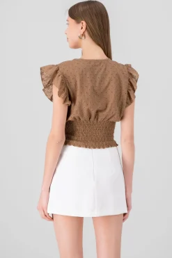 Blusa eyelet escote v