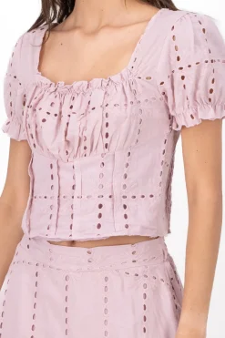 Blusa Manga Corta Bordado Suizo