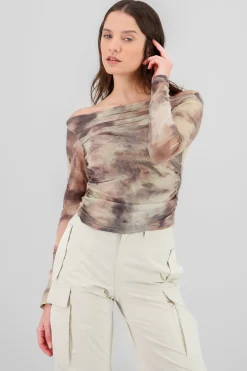 Blusa mesh con drapeados estampado tie dye