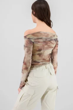 Blusa mesh con drapeados estampado tie dye