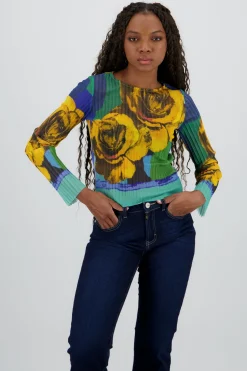 Blusa mesh estampado flores digital
