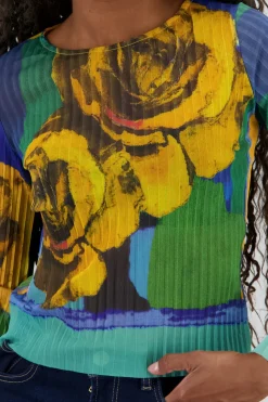 Blusa mesh estampado flores digital