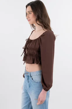 Blusa plisada cintas