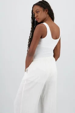 Body liso tirantes escote redondo