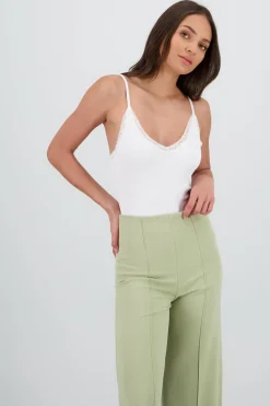 Body tirantes detalle encaje rib