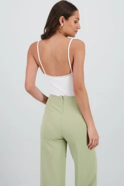 Body tirantes detalle encaje rib