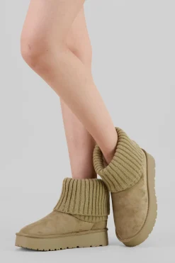 Bota invierno calceta tejida