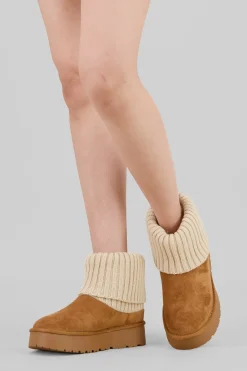 Bota invierno calceta tejida