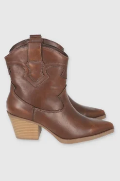 Bota vaquera efecto desgastado