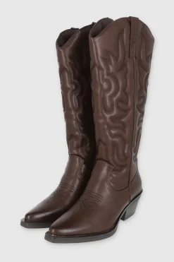 Bota vaquera estructurada bordados