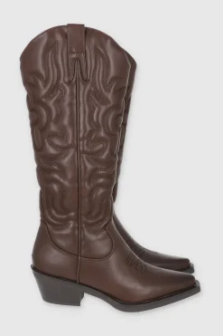 Bota vaquera estructurada bordados