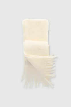 Bufanda color flecos