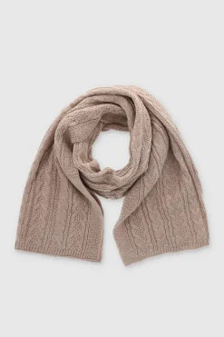 Bufanda tejida trenzas