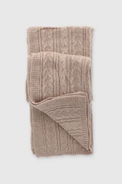 Bufanda tejida trenzas