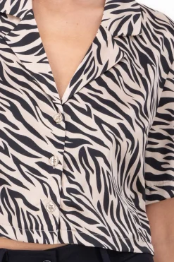 Camisa crop animal print