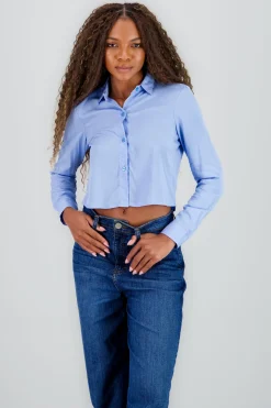 Camisa crop detalle abertura espalda