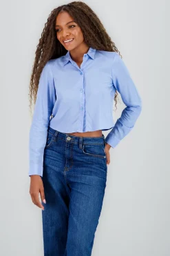 Camisa crop detalle abertura espalda